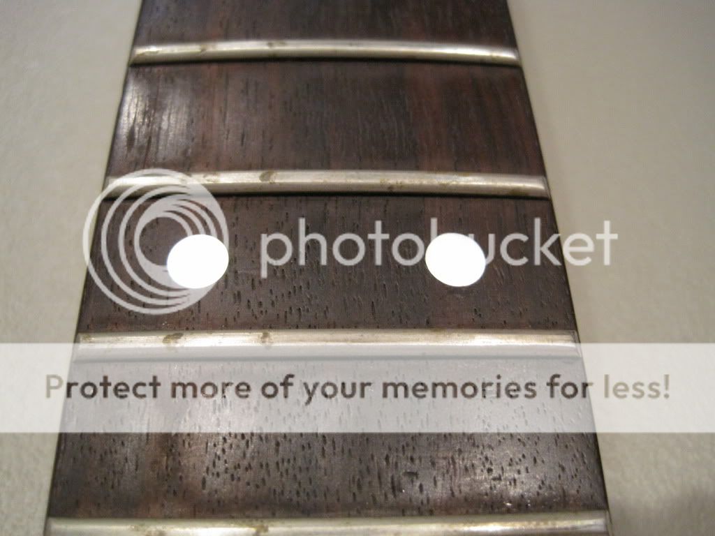 First time I ever cleaned a rosewood fretboard and polished the frets